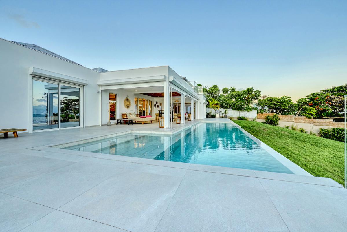 58.Location villa de luxe piscine vue mer Ste Anne Guadeloupe_Terrasse